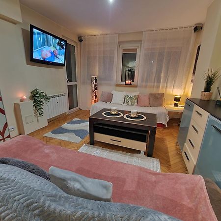 View Apartments And Rooms Warschau Exterior foto